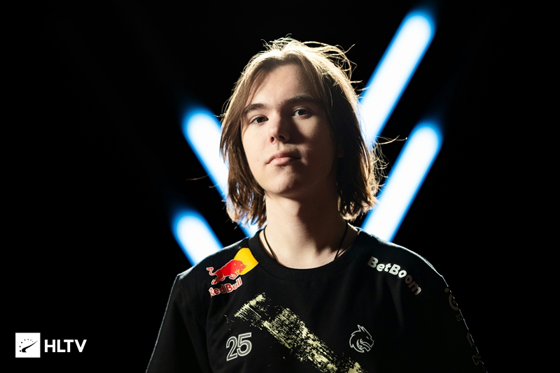 其后以低固 其后以低固